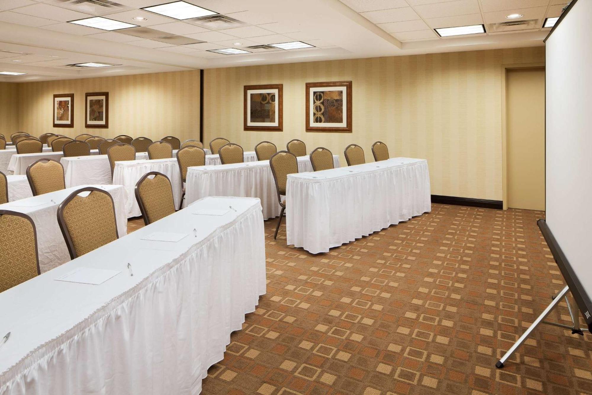 Hampton & Chicago/saint Charles Hotel Saint Charles