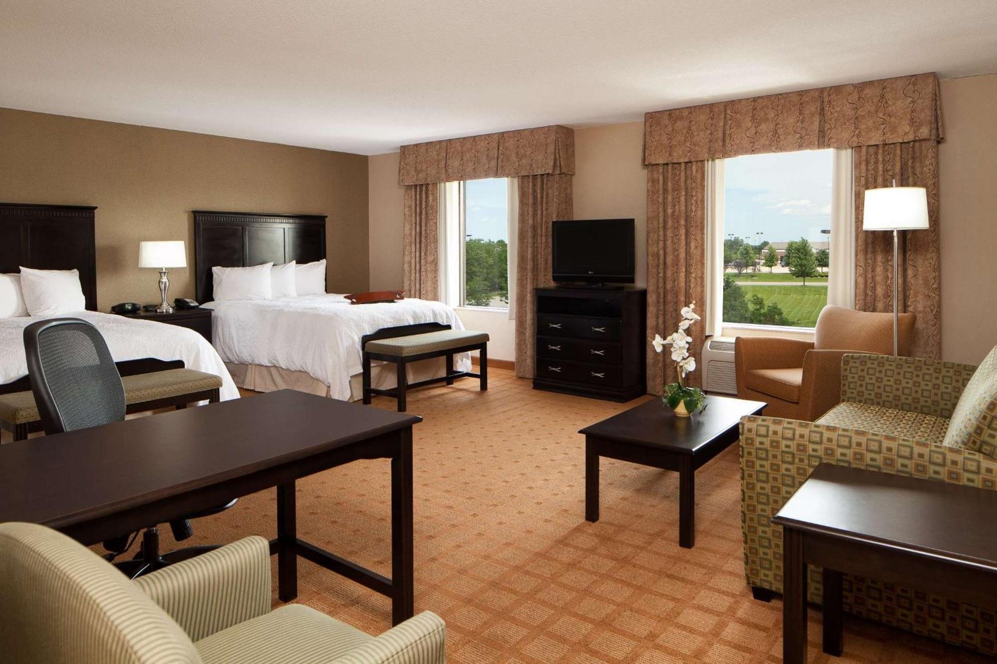 Hotel Hampton & Chicago/saint Charles 3*