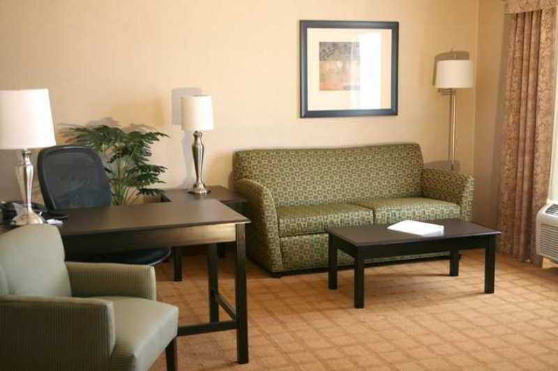 Hotel Hampton & Chicago/saint Charles 3*